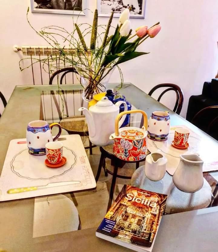 Calimero Luxury Suite Palermo Esterno foto